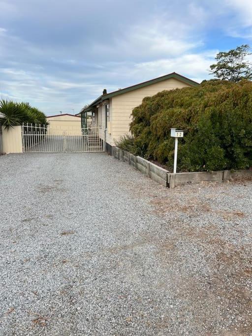 Family And Pet Friendly In Central Location Villa Port Lincoln Exterior foto